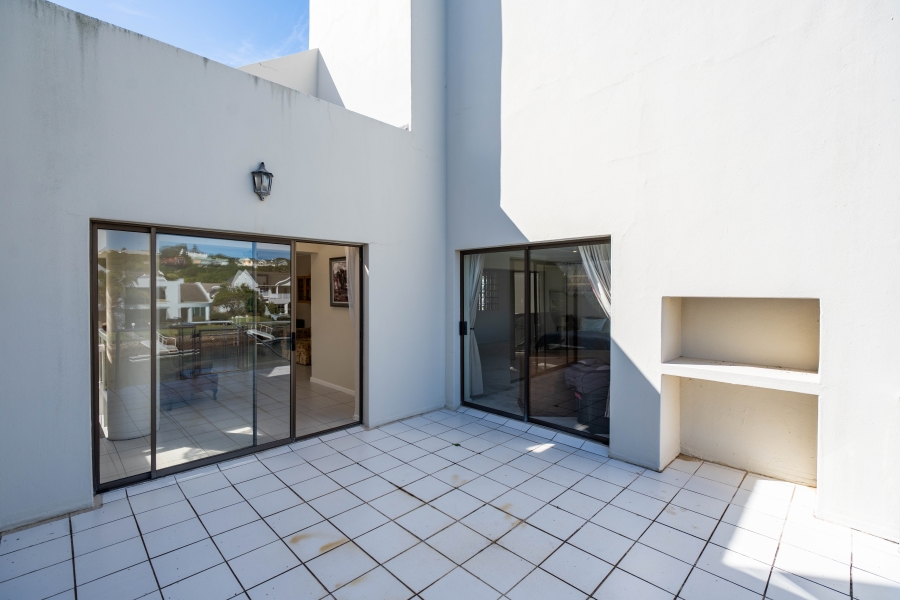 7 Bedroom Property for Sale in Royal Alfred Marina Eastern Cape